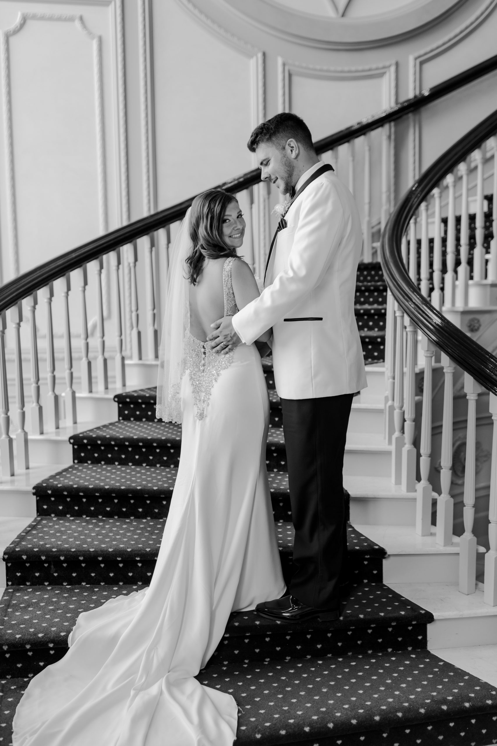 MARK + JENNIFER, st. joan of arc + atheneum wedding ambermarie(01)